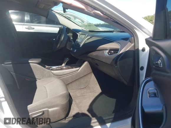 ✅ 2016 Chevrolet Malibu LT • VIN: 1G1ZE5ST1GF285241 • Lot: 43466743. Wystawiony na IAAI z przebiegiem 157 547 mil mil. Skorzystaj z bezpłatnego archiwum sprzedaży aukcyjnych z USA i zobacz szczegółowy raport historii pojazdu na DreamBid. Zdjęcie 5.