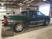 ✅ 2004 Chevrolet Silverado 1500 LS • VIN: 2GCEK13T641427852 • Lot: 51448595. Wystawiony na Copart z przebiegiem 174 565 mil. Bezpłatny archiwum sprzedaży aukcyjnych z USA i szczegółowy raport historii pojazdu na DreamBid. Zdjęcie 3.