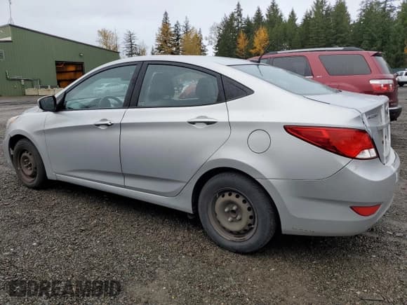 ✅ 2016 Hyundai Accent SE • VIN: KMHCT4AE9GU013589 • Лот: 77880694. Опубликован ранее на Copart с пробегом 224 727 миль. Бесплатный доступ к архиву аукционных продаж из США и подробный отчёт об истории автомобиля на DreamBid. Изображение 2.