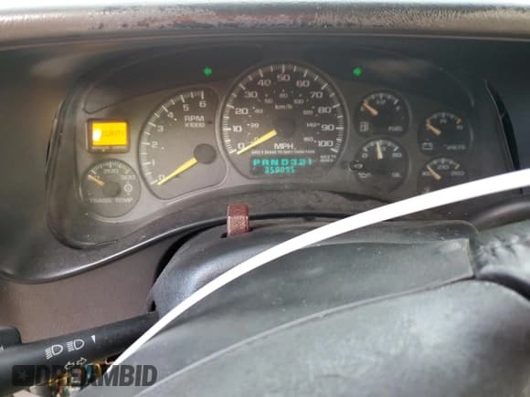 ✅ 2001 Chevrolet Suburban LS • VIN: 3GNEC16T21G268430 • Lot: 70999894. Listed on Copart with 358,095 mi. Free auction sales archive from the USA and detailed vehicle history report at DreamBid. Image 9.