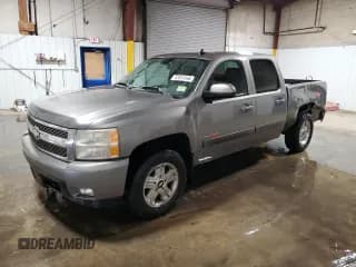 ✅ 2007 Chevrolet Silverado 1500 LTZ • VIN: 3GCEK13Y87G511596 • Lot: 42591845. Listed on Copart with 185,189 mi. Free auction sales archive from the USA and detailed vehicle history report at DreamBid. Image 1.