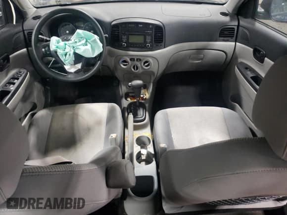 ✅ 2010 Hyundai Accent GLS • VIN: KMHCN4AC6AU483143 • Лот: 77461404. Опубликован ранее на Copart с пробегом Не указан. Бесплатный доступ к архиву аукционных продаж из США и подробный отчёт об истории автомобиля на DreamBid. Изображение 8.