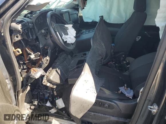 ✅ 2021 Chevrolet Silverado 1500 RST • VIN: 1GCUYEET6MZ348722 • Lot: 60330495. Wystawiony na Copart z przebiegiem Nie podano. Bezpłatny archiwum sprzedaży aukcyjnych z USA i szczegółowy raport historii pojazdu na DreamBid. Zdjęcie 7.