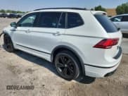 ✅ 2024 Volkswagen Tiguan SE R-Line Black • VIN: 3VV8B7AX2RM044269 • Lot: 71456255. Wystawiony na Copart z przebiegiem 12 135 mil. Bezpłatny archiwum sprzedaży aukcyjnych z USA i szczegółowy raport historii pojazdu na DreamBid. Zdjęcie 2.