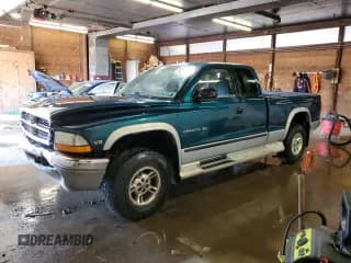 ✅ 1999 Dodge Dakota SLT • VIN: 1B7GG22Y5XS203084 • Lot: 59273975. Wystawiony na Copart z przebiegiem 172 017 mil. Bezpłatny archiwum sprzedaży aukcyjnych z USA i szczegółowy raport historii pojazdu na DreamBid. Zdjęcie 1.