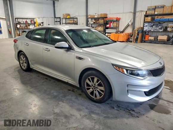 ✅ 2018 Kia Optima LX • VIN: 5XXGT4L30JG233668 • Lot: 94148935. Wystawiony na Copart z przebiegiem 145 187 mil. Bezpłatny archiwum sprzedaży aukcyjnych z USA i szczegółowy raport historii pojazdu na DreamBid. Zdjęcie 4.