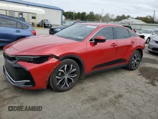 ✅ 2024 Toyota Crown XLE • VIN: JTDAAAAF2R3020594 • Лот: 81059135. Опубликован ранее на Copart с пробегом 19 038 миль. Бесплатный доступ к архиву аукционных продаж из США и подробный отчёт об истории автомобиля на DreamBid. Изображение 1.