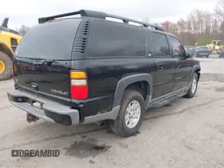 ✅ 2004 Chevrolet Suburban LT • VIN: 3GNFK16TX4G161475 • Lot: 42096671. Wystawiony na IAAI z przebiegiem 121 821 mil. Bezpłatny archiwum sprzedaży aukcyjnych z USA i szczegółowy raport historii pojazdu na DreamBid. Zdjęcie 4.