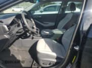 ✅ 2022 Hyundai Ioniq Limited • VIN: KMHC05LC0NU269370 • Lot: 84905224. Wystawiony na Copart z przebiegiem 30 078 mil. Bezpłatny archiwum sprzedaży aukcyjnych z USA i szczegółowy raport historii pojazdu na DreamBid. Zdjęcie 7.