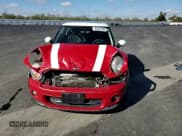 ✅ 2012 MINI Hardtop • VIN: WMWSU3C56CT540863 • Lot: 93557405. Wystawiony na Copart z przebiegiem 177 467 mil. Bezpłatny archiwum sprzedaży aukcyjnych z USA i szczegółowy raport historii pojazdu na DreamBid. Zdjęcie 14.