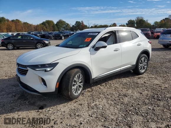 ✅ 2023 Buick Envision Preferred • VIN: LRBFZMR41PD076258 • Lot: 86785045. Wystawiony na Copart z przebiegiem 20 642 mil. Bezpłatny archiwum sprzedaży aukcyjnych z USA i szczegółowy raport historii pojazdu na DreamBid. Zdjęcie 1.