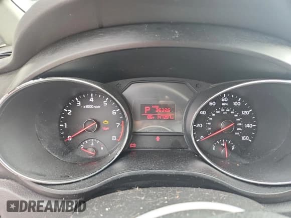 ✅ 2016 Kia Sedona LX • VIN: KNDMB5C17G6196071 • Лот: 67590505. Опубликован ранее на Copart с пробегом 147 397 миль. Бесплатный доступ к архиву аукционных продаж из США и подробный отчёт об истории автомобиля на DreamBid. Изображение 9.