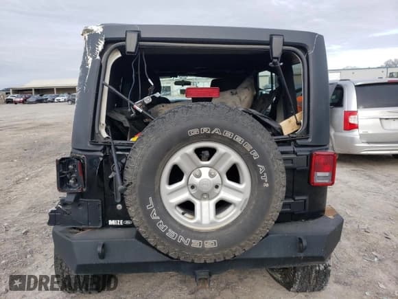 ✅ 2016 Jeep Wrangler Unlimited Sport • VIN: 1C4BJWDG4GL144417 • Lot: 45566405. Wystawiony na Copart z przebiegiem 135 865 mil. Bezpłatny archiwum sprzedaży aukcyjnych z USA i szczegółowy raport historii pojazdu na DreamBid. Zdjęcie 6.