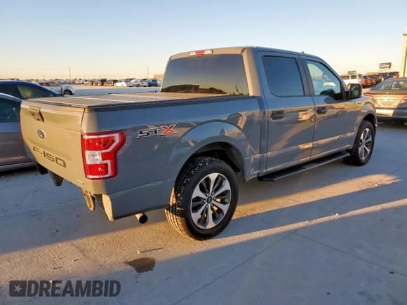 ✅ 2020 Ford F-150 XLT • VIN: 1FTEW1CP5LKD94915 • Lot: 89846455. Wystawiony na Copart z przebiegiem 119 302 mil. Bezpłatny archiwum sprzedaży aukcyjnych z USA i szczegółowy raport historii pojazdu na DreamBid. Zdjęcie 3.