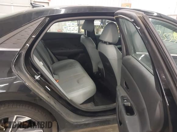 ✅ 2024 Hyundai Elantra Limited • VIN: KMHLN4DJ7RU114121 • Лот: 43253574. Опубликован ранее на IAAI с пробегом 35 101 миль. Бесплатный доступ к архиву аукционных продаж из США и подробный отчёт об истории автомобиля на DreamBid. Изображение 8.