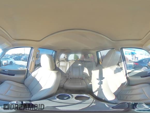 ✅ 2013 Ford Expedition King Ranch • VIN: 1FMJU1J53DEF21615 • Лот: 89622035. Опубликован ранее на Copart с пробегом 236 159 миль. Бесплатный доступ к архиву аукционных продаж из США и подробный отчёт об истории автомобиля на DreamBid. Изображение 16.