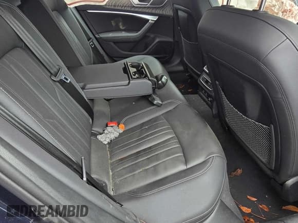 ✅ 2024 Audi A6 Premium Plus • VIN: WAUL2BF27RN062505 • Лот: 60145105. Опубликован ранее на Copart с пробегом 4 222 миль. Бесплатный доступ к архиву аукционных продаж из США и подробный отчёт об истории автомобиля на DreamBid. Изображение 6.