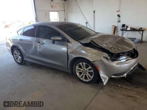 ✅ 2016 Chrysler 200 Limited • VIN: 1C3CCCAB4GN157280 • Lot: 85677285. Listed on Copart with 234,251 mi. Free auction sales archive from the USA and detailed vehicle history report at DreamBid. Image 4.