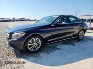 ✅ 2018 Mercedes-Benz C 300 • VIN: 55SWF4JB9JU259460 • Lot: 84565205. Wystawiony na Copart z przebiegiem 81 767 mil. Bezpłatny archiwum sprzedaży aukcyjnych z USA i szczegółowy raport historii pojazdu na DreamBid. Zdjęcie 1.