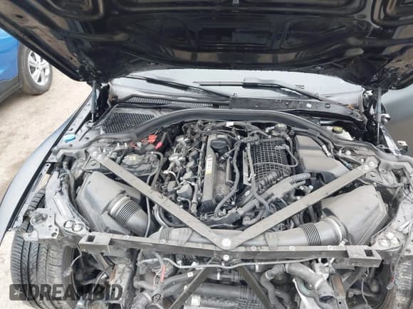 ✅ 2023 BMW M4 Competition xDrive • VIN: WBS43AZ04PCL58351 • Lot: 41307049. Listed on IAAI with 33,207 mi. Free auction sales archive from the USA and detailed vehicle history report at DreamBid. Image 10.