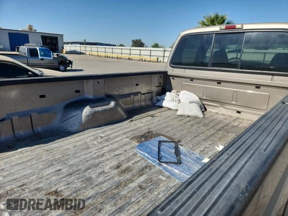 ✅ 2002 Ford F-350 XL • VIN: 1FTSW31F32EC97847 • Lot: 68750345. Listed on Copart with 223,264 mi. Free auction sales archive from the USA and detailed vehicle history report at DreamBid. Image 10.