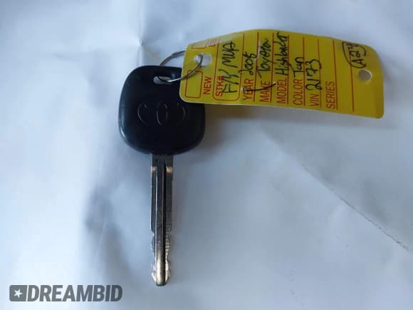 ✅ 2008 Toyota Highlander Sport • VIN: JTEDS43AX82052173 • Lot: 43703193. Listed on IAAI with 211,054 mi. Free auction sales archive from the USA and detailed vehicle history report at DreamBid. Image 11.