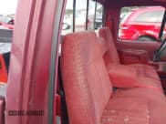 ✅ 1990 Ford F-150 S • VIN: 1FTDF15Y7LNA48686 • Lot: 42365955. Wystawiony na IAAI z przebiegiem 20 540 mil. Bezpłatny archiwum sprzedaży aukcyjnych z USA i szczegółowy raport historii pojazdu na DreamBid. Zdjęcie 8.