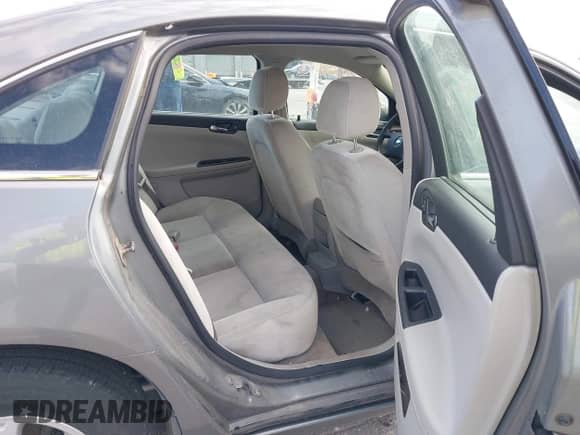 2007 Chevrolet Impala LT z VIN 2G1WT58KX79367792, wystawiony jako IAAI lot #43602663 z przebiegiem 212 534 mil mil oraz . Historia ofert i sprzedaży dostępna na DreamBid. Obrazek 8.