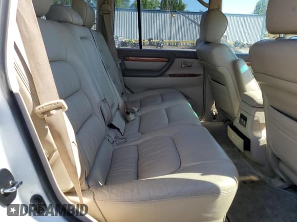 ✅ 2006 Lexus LX 470 • VIN: JTJHT00W464015016 • Lot: 61331625. Listed on Copart with 263,104 mi. Free auction sales archive from the USA and detailed vehicle history report at DreamBid. Image 11.