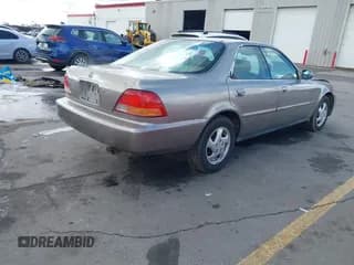 ✅ 1997 Acura TL • VIN: JH4UA3647VC005677 • Лот: 41805388. Опубликован ранее на IAAI с пробегом 288 545 миль. Бесплатный доступ к архиву аукционных продаж из США и подробный отчёт об истории автомобиля на DreamBid. Изображение 4.
