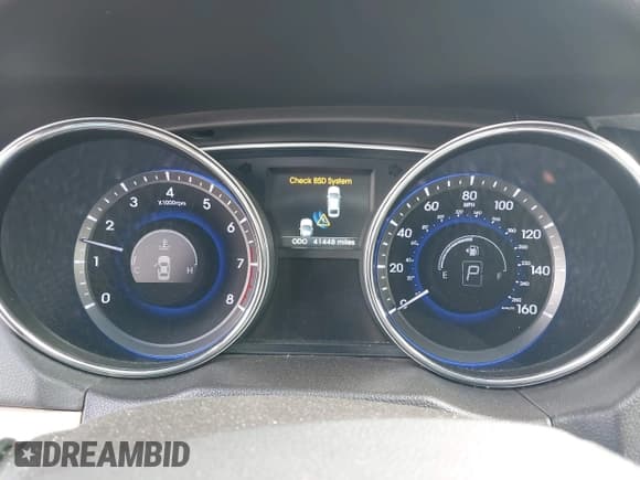 ✅ 2014 Hyundai Sonata SE • VIN: 5NPEC4AC4EH886685 • Lot: 43556748. Wystawiony na IAAI z przebiegiem 41 448 mil. Bezpłatny archiwum sprzedaży aukcyjnych z USA i szczegółowy raport historii pojazdu na DreamBid. Zdjęcie 7.