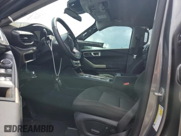 ✅ 2023 Ford Explorer XLT • VIN: 1FMSK7DH1PGB66052 • Lot: 81050545. Listed on Copart with 30,301 mi. Free auction sales archive from the USA and detailed vehicle history report at DreamBid. Image 7.