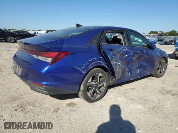 ✅ 2023 Hyundai Elantra SEL • VIN: 5NPLS4AG0PH099295 • Lot: 92408505. Listed on Copart with 52,813 mi. Free auction sales archive from the USA and detailed vehicle history report at DreamBid. Image 3.