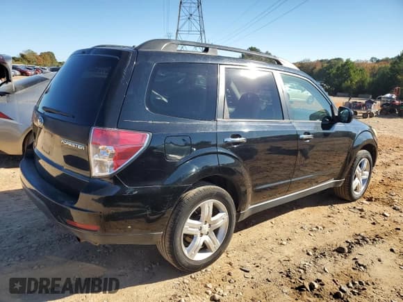 ✅ 2009 Subaru Forester X • VIN: JF2SH63629H781107 • Lot: 86444185. Listed on Copart with 262,250 mi. Free auction sales archive from the USA and detailed vehicle history report at DreamBid. Image 3.