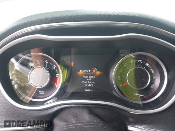 ✅ 2016 Dodge Challenger SRT 392 • VIN: 2C3CDZDJ2GH125200 • Lot: 43400862. Wystawiony na IAAI z przebiegiem 56 605 mil. Bezpłatny archiwum sprzedaży aukcyjnych z USA i szczegółowy raport historii pojazdu na DreamBid. Zdjęcie 7.