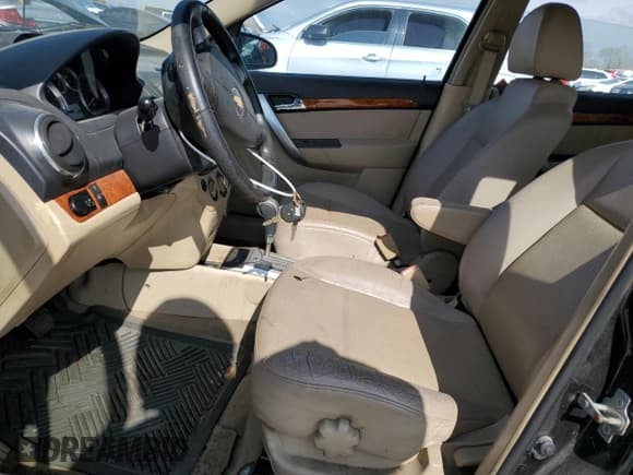 ✅ 2009 Chevrolet Aveo 2LT • VIN: KL1TG66E89B664635 • Lot: 51360075. Wystawiony na Copart z przebiegiem 37 538 mil. Bezpłatny archiwum sprzedaży aukcyjnych z USA i szczegółowy raport historii pojazdu na DreamBid. Zdjęcie 7.