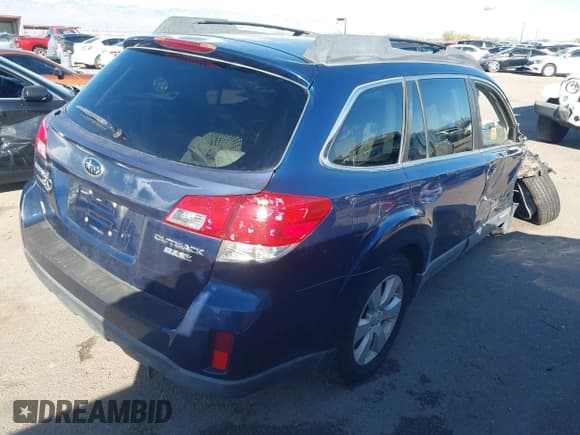 ✅ 2010 Subaru Outback Premium All-Weather Anniversary • VIN: 4S4BRBCCXA3330031 • Lot: 43825231. Wystawiony na IAAI z przebiegiem 54 847 mil. Bezpłatny archiwum sprzedaży aukcyjnych z USA i szczegółowy raport historii pojazdu na DreamBid. Zdjęcie 4.
