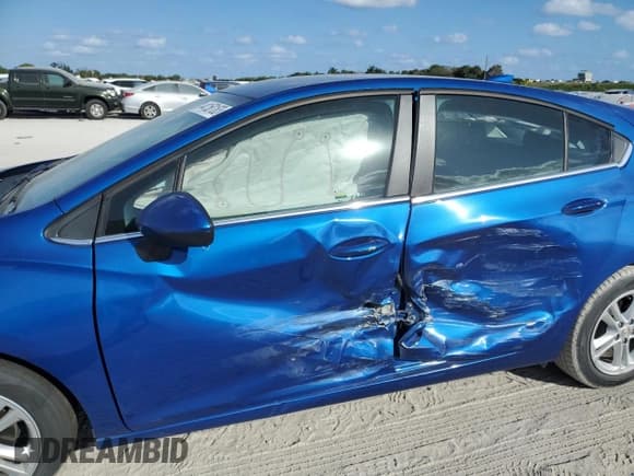 ✅ 2017 Chevrolet Cruze LT • VIN: 3G1BE6SM1HS542069 • Лот: 44150183. Опубликован ранее на Copart с пробегом 18 068 миль. Бесплатный доступ к архиву аукционных продаж из США и подробный отчёт об истории автомобиля на DreamBid. Изображение 7.