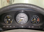 ✅ 1976 Mercedes-Benz SLC • VIN: 10702412013964 • Lot: 90460335. Listed on Copart with 84,495 mi. Free auction sales archive from the USA and detailed vehicle history report at DreamBid. Image 9.