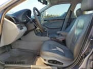 ✅ 2000 BMW 3 Series 328i • VIN: WBAAM5339YJR55734 • Lot: 77626084. Wystawiony na Copart z przebiegiem 193 332 mil. Bezpłatny archiwum sprzedaży aukcyjnych z USA i szczegółowy raport historii pojazdu na DreamBid. Zdjęcie 7.