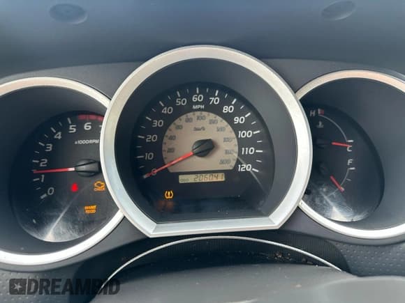 ✅ 2006 Toyota Tacoma • VIN: 5TEUU42NX6Z198584 • Лот: 70904675. Опубликован ранее на Copart с пробегом 206 041 миль. Бесплатный доступ к архиву аукционных продаж из США и подробный отчёт об истории автомобиля на DreamBid. Изображение 8.