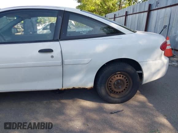 ✅ 2004 Chevrolet Cavalier • VIN: 1G1JC12F847162077 • Lot: 42331129. Listed on IAAI with 161,159 mi. Free auction sales archive from the USA and detailed vehicle history report at DreamBid. Image 12.