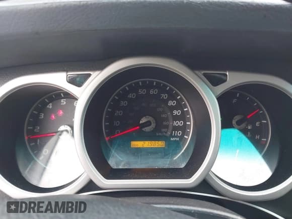 ✅ 2003 Toyota 4Runner Limited • VIN: JTEZU17R730005783 • Лот: 41675231. Опубликован ранее на IAAI с пробегом 219 850 миль. Бесплатный доступ к архиву аукционных продаж из США и подробный отчёт об истории автомобиля на DreamBid. Изображение 7.