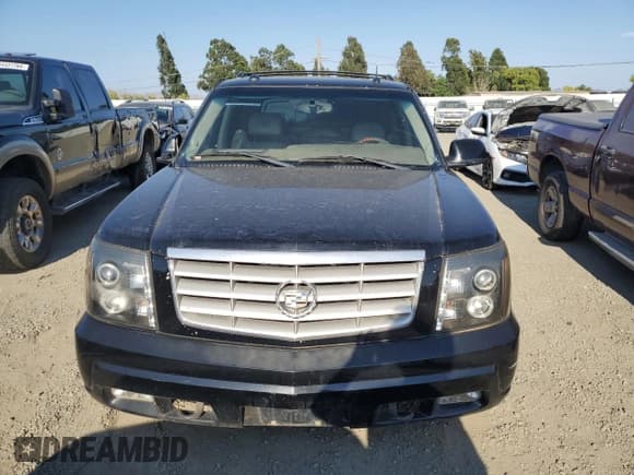 ✅ 2003 Cadillac Escalade EXT • VIN: 3GYEK63N83G323345 • Lot: 64534004. Listed on Copart with Not provided. Free auction sales archive from the USA and detailed vehicle history report at DreamBid. Image 5.
