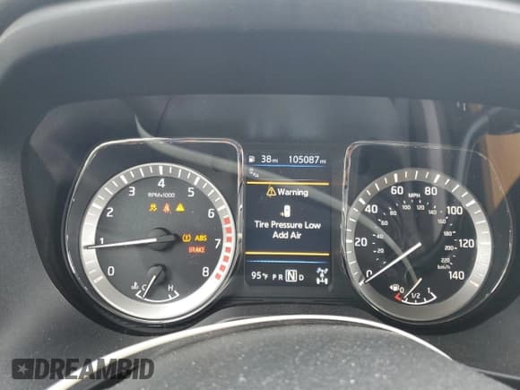 ✅ 2019 Nissan Titan S • VIN: 1N6AA1E52KN533773 • Lot: 67197725. Wystawiony na Copart z przebiegiem 105 087 mil. Bezpłatny archiwum sprzedaży aukcyjnych z USA i szczegółowy raport historii pojazdu na DreamBid. Zdjęcie 9.