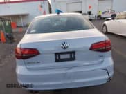 ✅ 2018 Volkswagen Jetta SE • VIN: 3VWDB7AJ7JM260239 • Lot: 43623592. Wystawiony na IAAI z przebiegiem 45 222 mil. Bezpłatny archiwum sprzedaży aukcyjnych z USA i szczegółowy raport historii pojazdu na DreamBid. Zdjęcie 16.