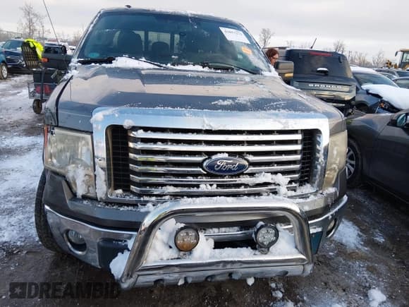 ✅ 2011 Ford F-150 XLT • VIN: 1FTFW1ET1BFB80266 • Lot: 43857273. Listed on IAAI with 271,971 mi. Free auction sales archive from the USA and detailed vehicle history report at DreamBid. Image 9.