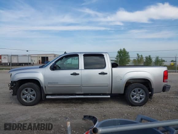 ✅ 2012 GMC Sierra 1500 SLE • VIN: 3GTP2VE75CG268361 • Лот: 43213286. Опубликован ранее на IAAI с пробегом 186 417 миль. Бесплатный доступ к архиву аукционных продаж из США и подробный отчёт об истории автомобиля на DreamBid. Изображение 15.