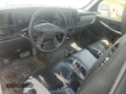 ✅ 2005 Chevrolet Silverado 2500HD Work Truck • VIN: 1GCHC24U25E211911 • Lot: 50795035. Wystawiony na Copart z przebiegiem 162 119 mil. Bezpłatny archiwum sprzedaży aukcyjnych z USA i szczegółowy raport historii pojazdu na DreamBid. Zdjęcie 8.