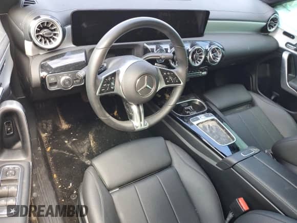 2024 Mercedes-Benz CLA 250 с VIN W1K5J4GB7RN443916, выставлен на аукционе Copart как лот 77956134 с пробегом Не указан миль и Чистый • Clean title. История ставок и продаж доступна на DreamBid. Изображение 8.